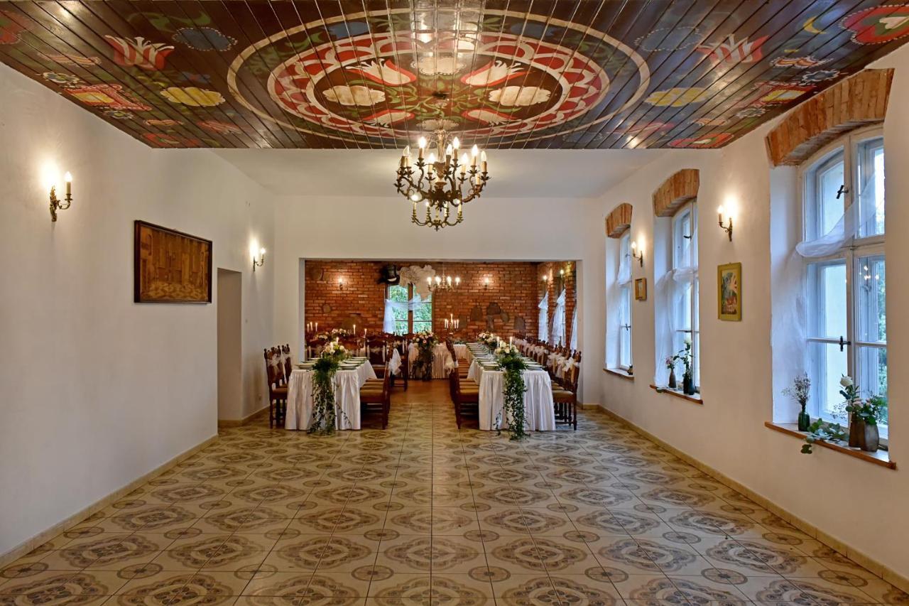 Hotel Cichy Dwor Manowo Exterior foto