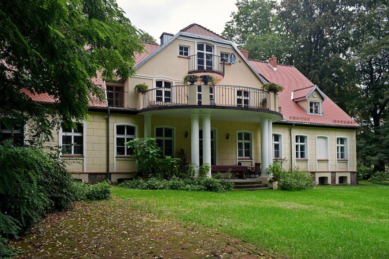 Hotel Cichy Dwor Manowo Exterior foto